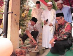 PLT Walikota Bekasi Lakukan Peletakan Batu Pertama Pembangunan Majlis ta’lim Dan Maulid Nabi