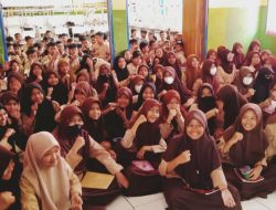 Siswa Sekolah Dasar Negeri Ciantra 02 Mengikuti Edukasi Bahaya Narkoba