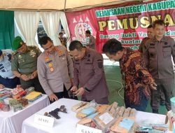 Kejari Cikarang Lakukan Pemusnahan Barang Bukti