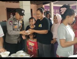 Paguyuban pedagang mie dan baso bagikan bakso gratis kepada korban banjir