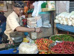 Sepekan Jelang Bulan Suci Ramadhan Harga Cabai Makin Pedas Di Kerawang