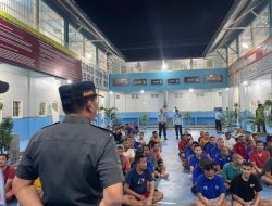 Gandeng APH, Lapas Kelas IIA Cikarang Razia Kamar Warga Binaan Di Hari Bhakti Pemasyarakatan Ke-59