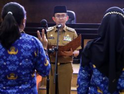 Lantik P3K Nakes, Pj Bupati Bekasi Tekankan Nilai Integritas, Pelayanan dan Profesionalisme