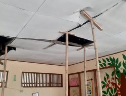 SDN 03 Setia Mekar Rusak Parah Dan Nyaris Ambruk