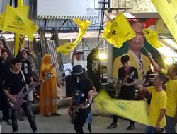 Caleg Partai Golkar Dibuatkan Lagu Oleh Pendukungnya