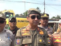 Pol PP Kabupaten Bekasi Tertibkan Ratusan Bangunan Liar Di Saluran Sekunder Pulo Sirih Suka Tani