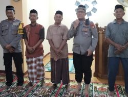 Lakukan Tarling Polsek Cabangbungin Sampaikan Pesan Kamtibmas