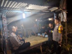 Polsek Kedung Cabangbungin Lakukan Cooling System Usai Sholat Terawih