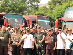 Pj. Wali Kota Bekasi Lepas Keberangkatan 550 Peserta Mudik Gratis