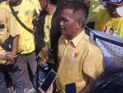 Dugaan Penggelembungan Suara, Kantor DPD Partai Golkar Kabupaten Bekasi Di Guruduk Massa Menuntut Keadilan.
