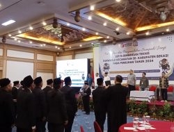 69 Orang untuk Bertugas Sebagai Anggota Panwascam Pada Pilkada 2024 di Kukuhkan Bawaslu Kabupaten Bekasi