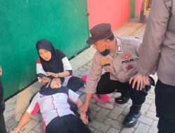 Hendak Berangkat Kerja,Karyawati Tergeletak Pingsan Di Pinggir Jalan