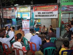 Kapolres Metro Bekasi Kota Sambangi Warga Harapan Mulya Medan Satria