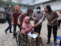Momentum Hari Bhayangkara Ke-78, Polres Metro Bekasi Gandeng Tzu Chi Gelar Operasi Katarak