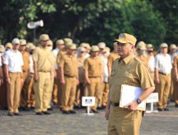 Apel Senin Pagi, Pemkot Bekasi Bersama OJK Ajak Aparatur Deklarasi Tolak Judol dan Pinjol Ilegal