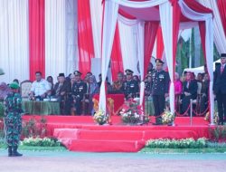 Upacara Penurunan Bendera Hari Kemerdekaan RI Ke-79 di Pimpin Wakapolres Metro Bekasi