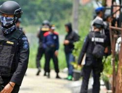 Dua Lokasi Digeledah, Densus 88 Amankan Seorang Pria Terduga Teroris di Bekasi