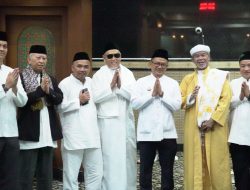Peringatan Maulid Nabi Muhammad 1446 H Di Masjid Agung Al Barkah; Pj. Wali Kota Bekasi,”Pilih Lah Pemimpin Sesuai Indikator Yang Disarankan Rasulullah,”