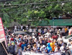 Tidak Berpihak Pada Warga, PT PAS Di Gruduk Ribuan Warga