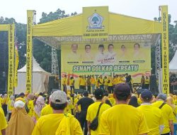 Setu Keluarga Dapatkan Umroh Gratis Dari DPD Golkar Kab Bekasi Di Perayaan Hari Jadinya ke 60 Tahun