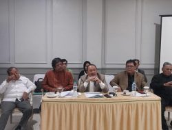 TIM PENGACARA HERI KOSWARA DAN SOLIHIN KLAIM BLACK CAMPAIGN FITNAH TERHADAP PASANGAN 01