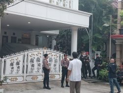 KPK Geledah Rumah Hasto
