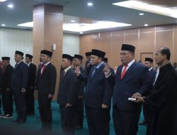 Pj. Wali Kota Bekasi Kukuhkan Pejabat Struktural Eselon II,III,IV