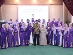 Wiwiek Hargono Hadiri Pelantikan Pengurus Wanita Muslimah Indonesia Kota Bekasi dan Terima Penghargaan Citra Istakarya Nusantara 2025