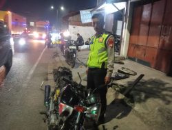 Unit Lantas Polsek Cikarang Timur Respon Cepat Insiden Laka Lantas di Rengas Bandung