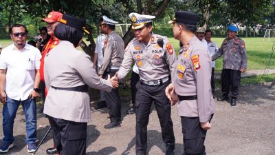 Kapolres Metro Bekasi Pimpin Apel Kamtibmas Bersama Security Kawasan Jababeka Jelang May Day