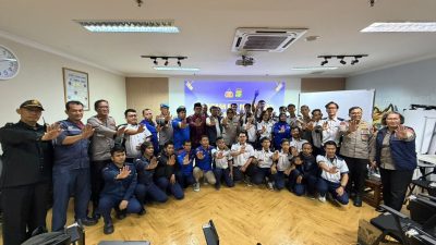 Kapolres Metro Bekasi Safari Kamtibmas dan Sosialisasikan Layanan 110 di Kawasan Industri