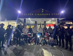 Brimob Den D Dan Polsek Cikarang Utara Amankan Delapan Remaja yang Diamankan Diduga Hendak Tawuran