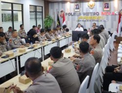 Dedikasi Melayani Masyarakat, Polres Metro Bekasi Raih Presisi Award dari LEMKAPI