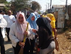 Cakades Santi Sagita Nomor Urut 1 Turun Gerakkan Warga, Drainase hingga Lapangan Bola Jatiwangi Dibersihkan
